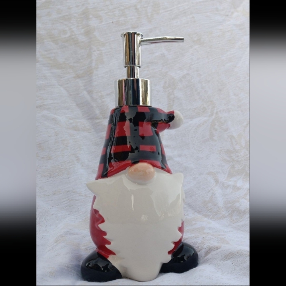NWT Christmas Gnome Red Plaid Soap Dispenser.